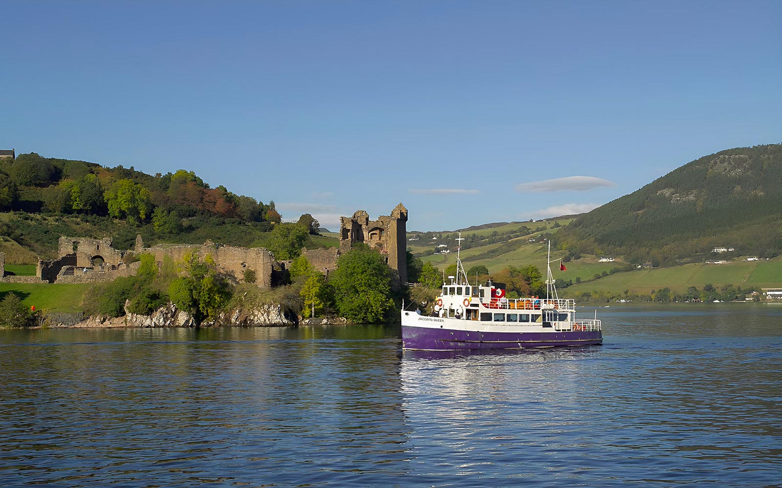 From Edinburgh: Loch Ness and The Highlands Day Trip with Lunch & Optional Cruise