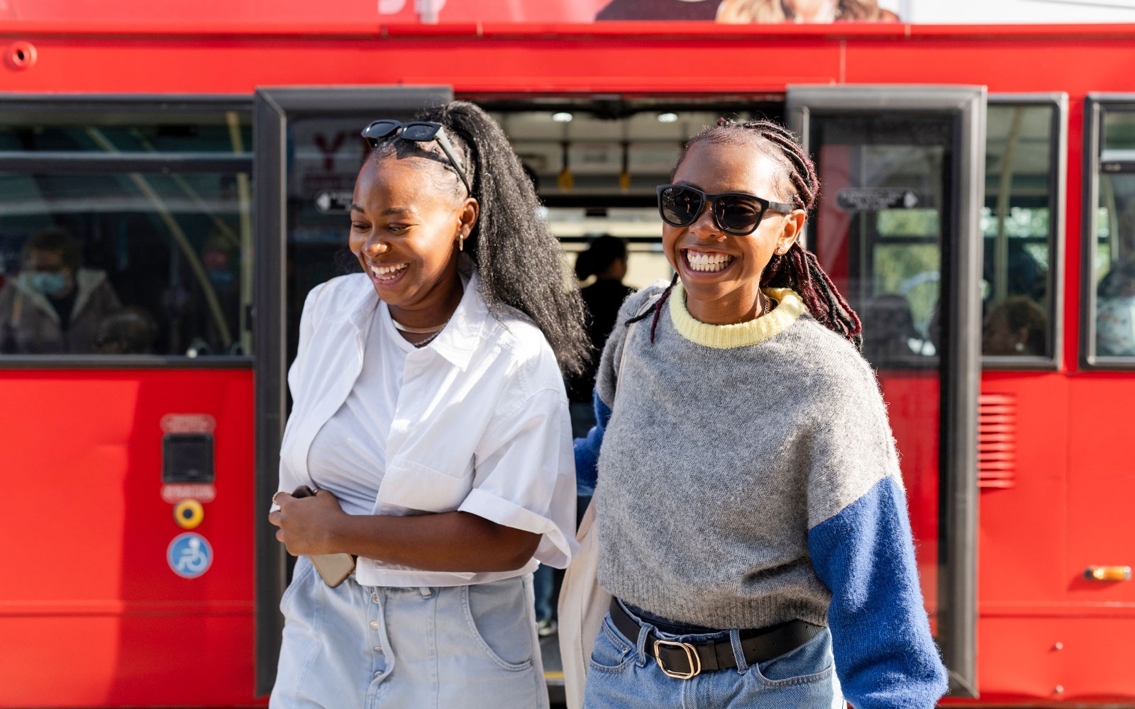 Combo (Save 15%): 24/48-Hr London Hop-On Hop-Off Bus Tour + Thames River Cruise — gallery 3