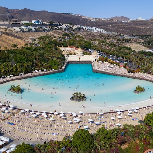 Siam Park & Loro Parque: Entry Ticket + Siam Park Transfer from North
