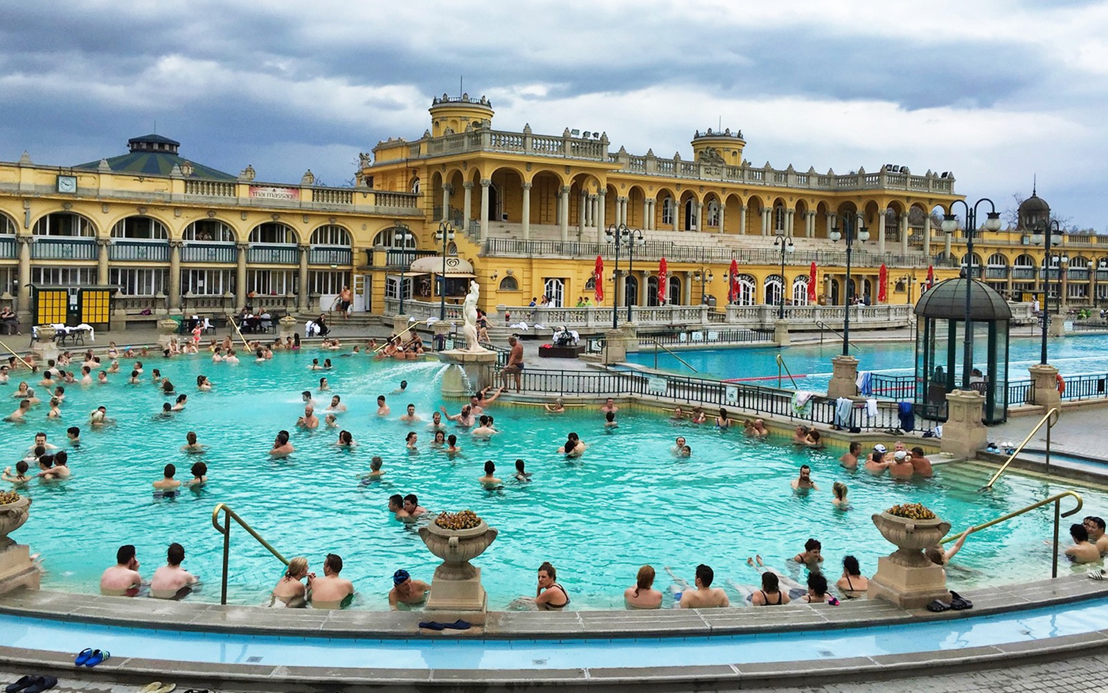 Széchenyi Spa: Fast Track Entry Tickets with Premium Day Spa Access and Private Cabin