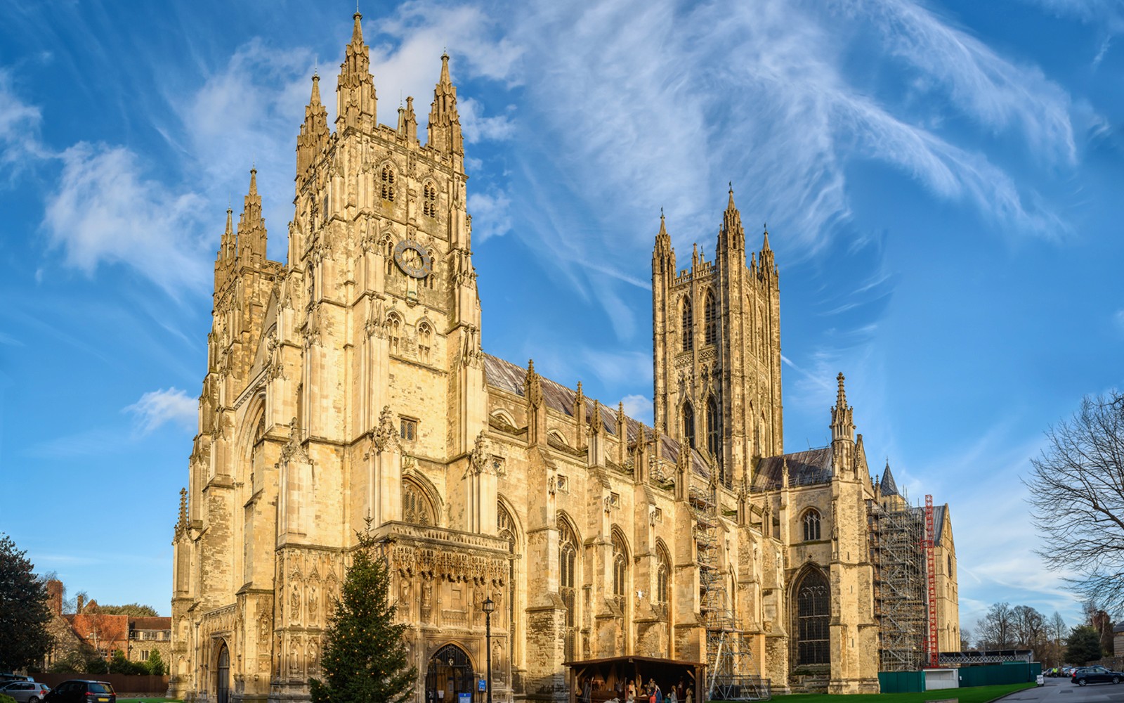 From London: Canterbury Cathedral, Dover Castle, and White Cliffs Full-Day Tour — portrait