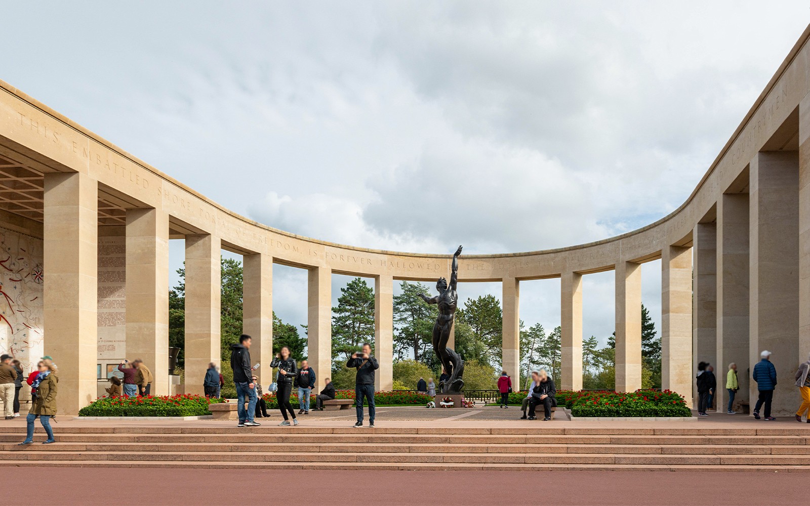 From Paris: WWII US D-Day Beaches Guided Tour with Optional Lunch