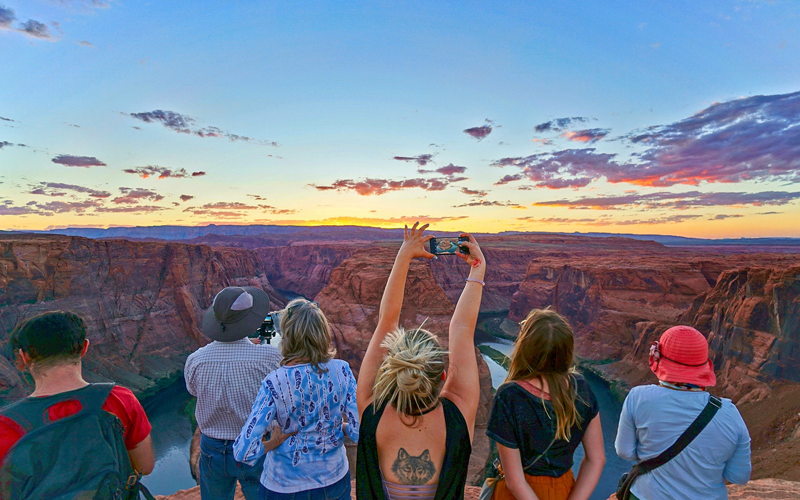 From Las Vegas: Antelope Canyon & Horseshoe Bend Tour