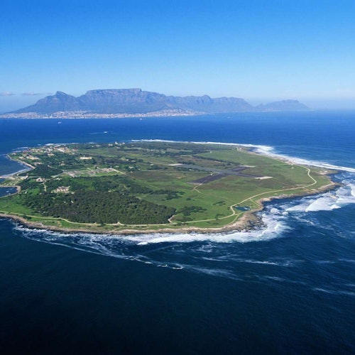 Robben Island: Tour with Mandela’s Warder & Chef + Ferry Ticket + Transfer — gallery 1