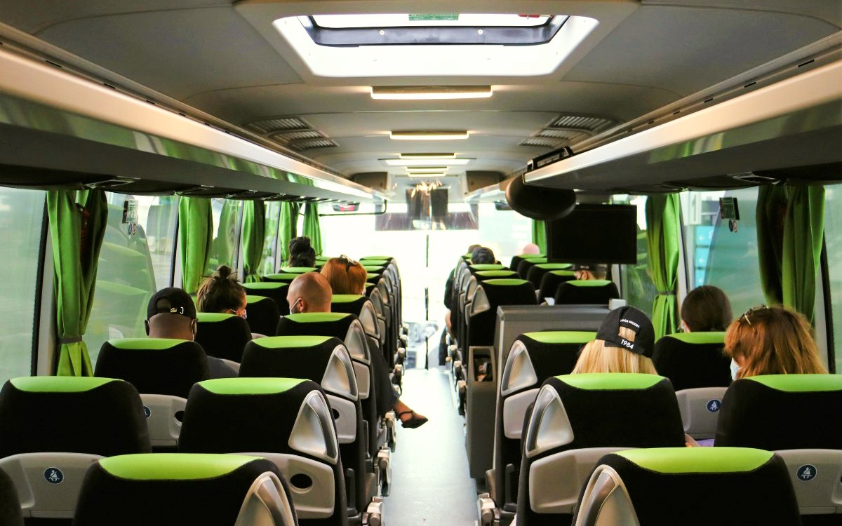 Bus Transfer: Flibco Transfers Between London Stansted Airport & London City — portrait