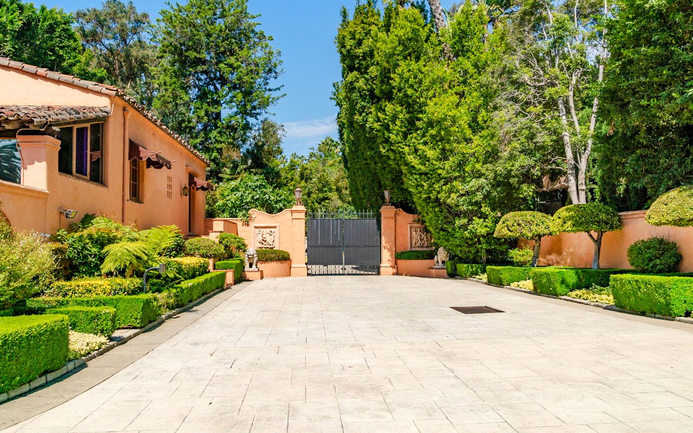 Hollywood Sightseeing & Celebrity Homes Tour — gallery 2