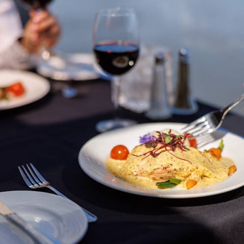 Montreal: 5-Course Dinner Sightseeing Cruise — gallery 1