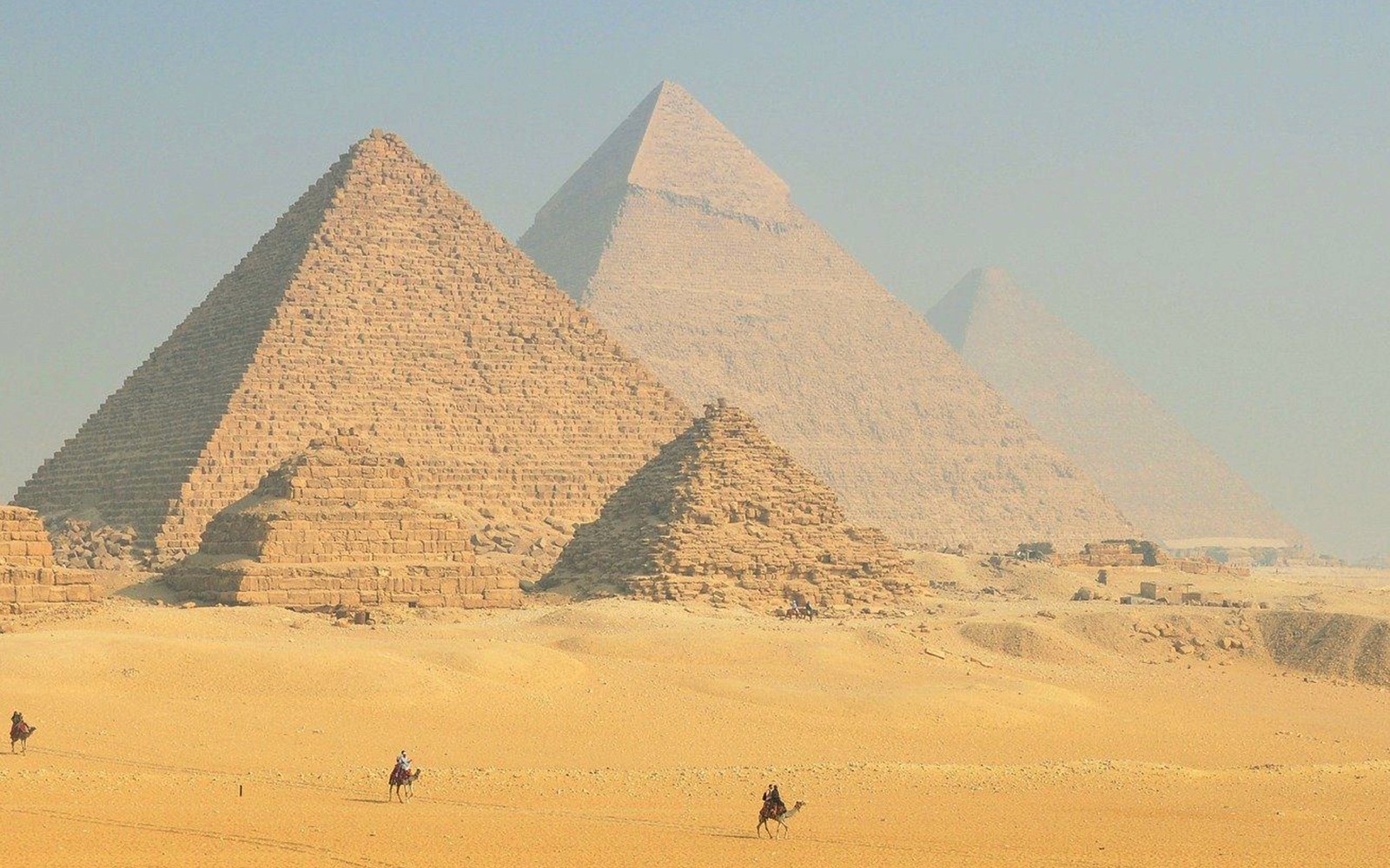 From Cairo: Full-Day Guided Tour of Giza Pyramids, Sphinx, Saqqara & Memphis with Lunch & Hotel Transfers — gallery 3