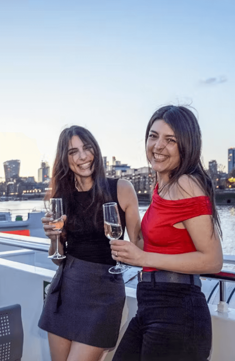 Thames River Dinner Cruise with Sunset Views and Drinks — portrait