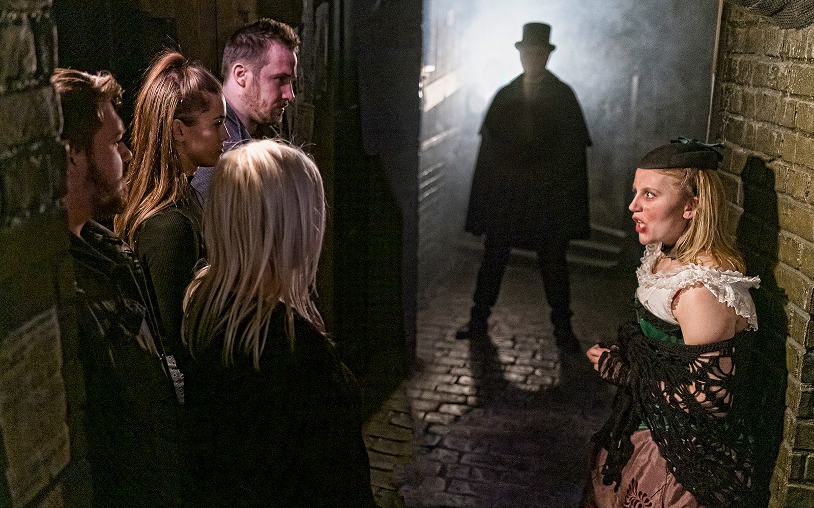 Screams & Spirits London Dungeon Tickets with Cocktail — mobile