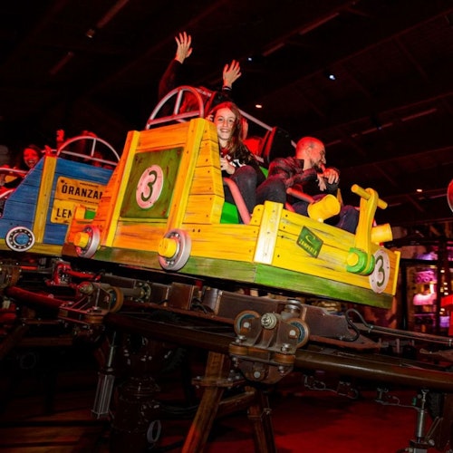 Bologna: Luna Farm Amusement Park Entry Ticket — gallery 1