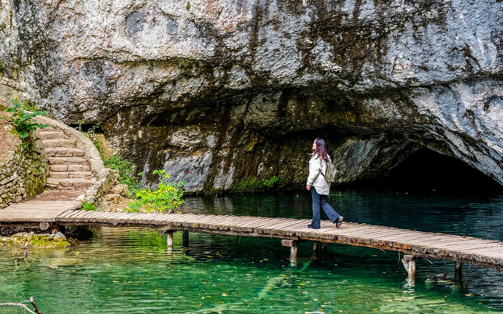 From Zagreb to Split: Full Day Guided Tour of Plitvice Lakes National Park with Transfer to Split