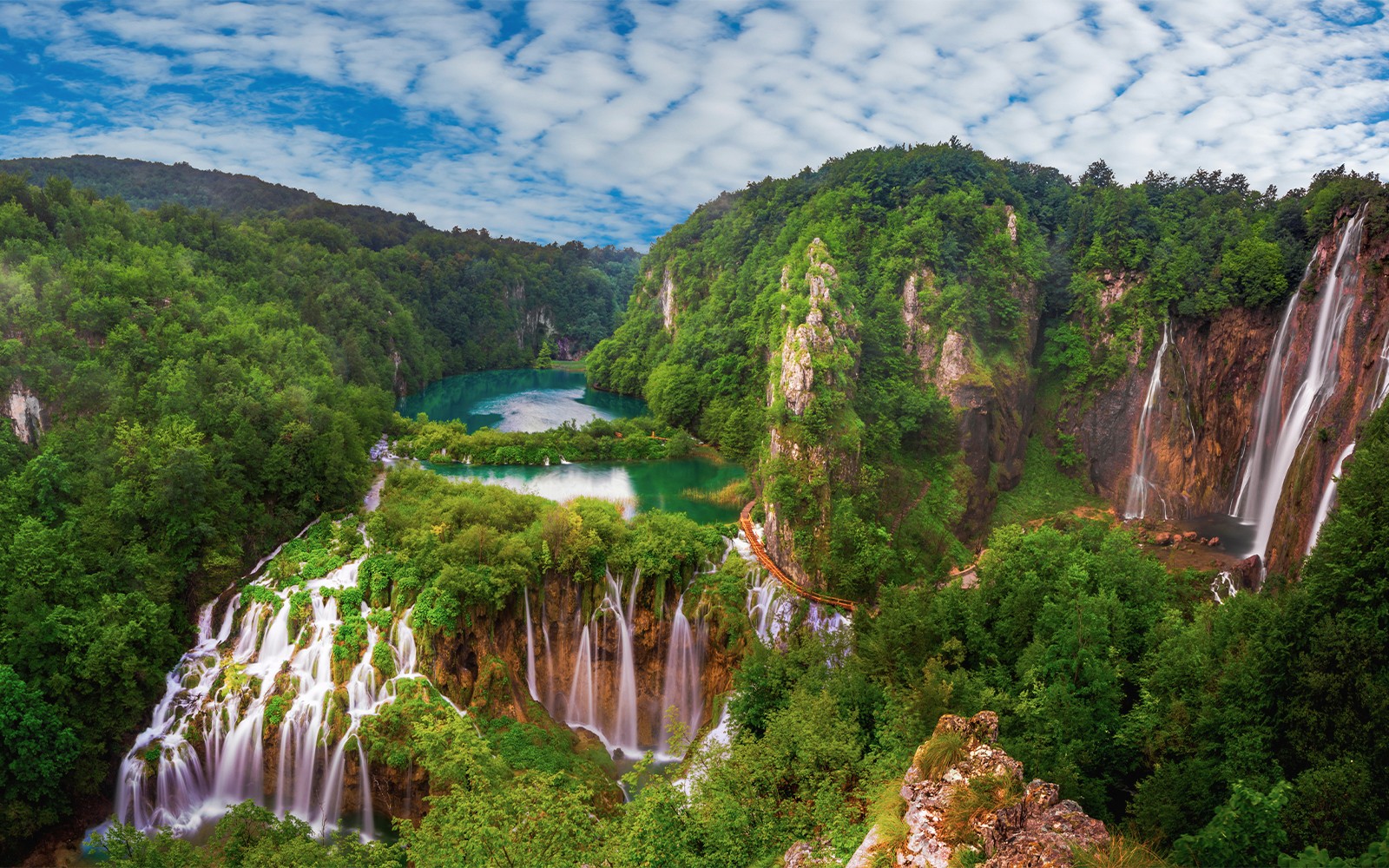 From Zadar: Full-Day Guided Tour of Plitvice Lakes National Park — gallery 1