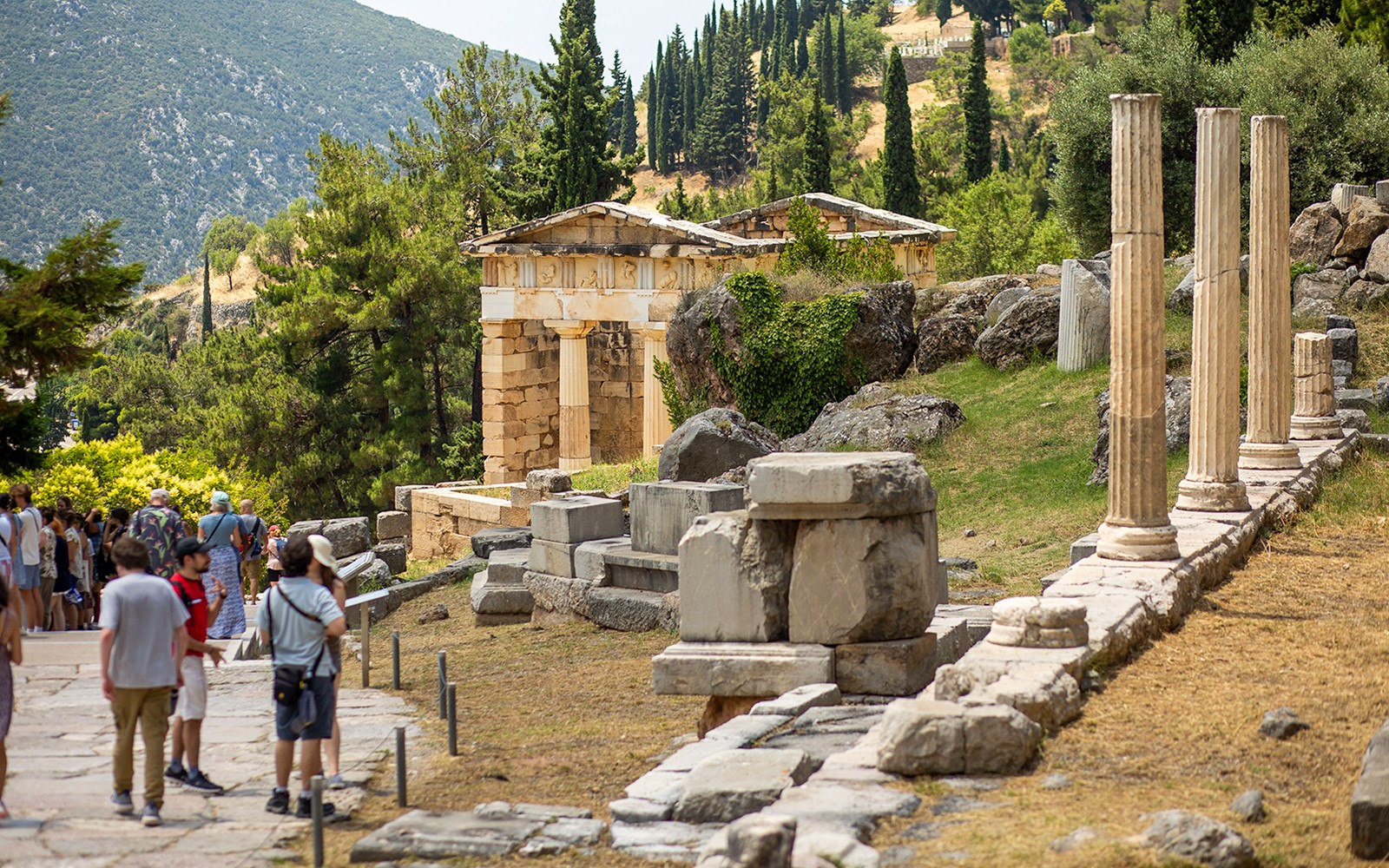 From Athens: Day Trip to Delphi Site & Museum