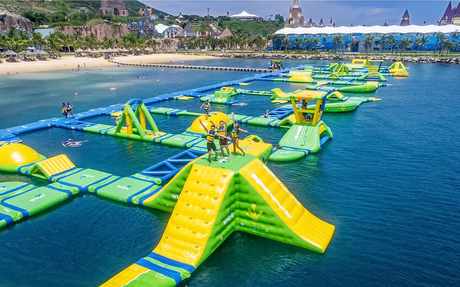 VinWonders Nha Trang Single Entry Tickets with Round-Trip Cable Car Ride