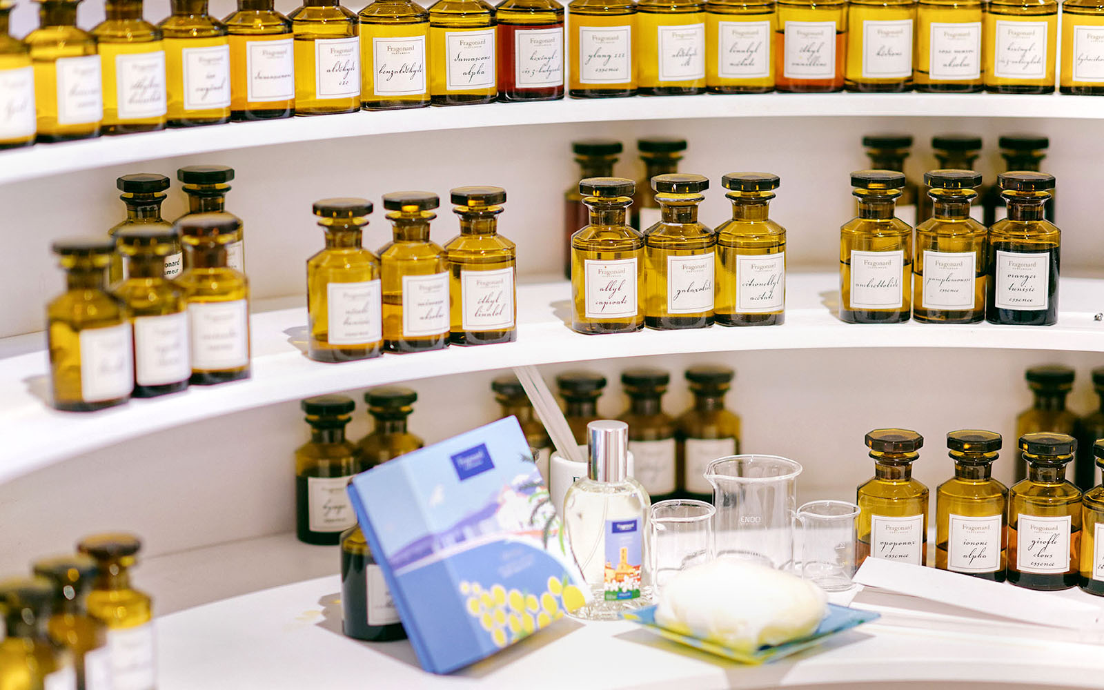 Grasse: Fragonard Factory Guided Tour with Perfume Workshop