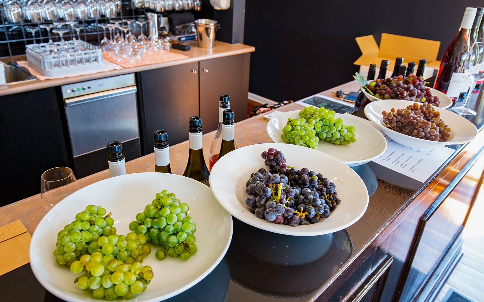 Private Car Tour of Mornington Wineries/Breweries/Eateries from Melbourne