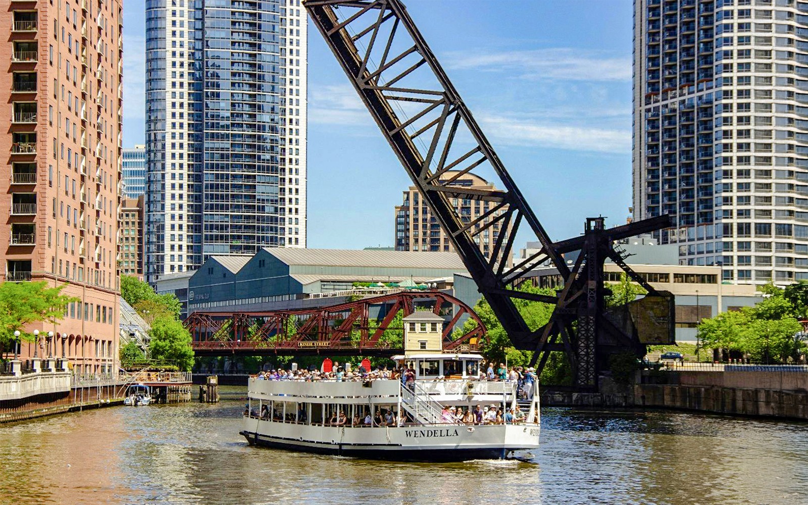 90-min Chicago River and Lake Michigan Architecture Cruise by Wendella — gallery 1