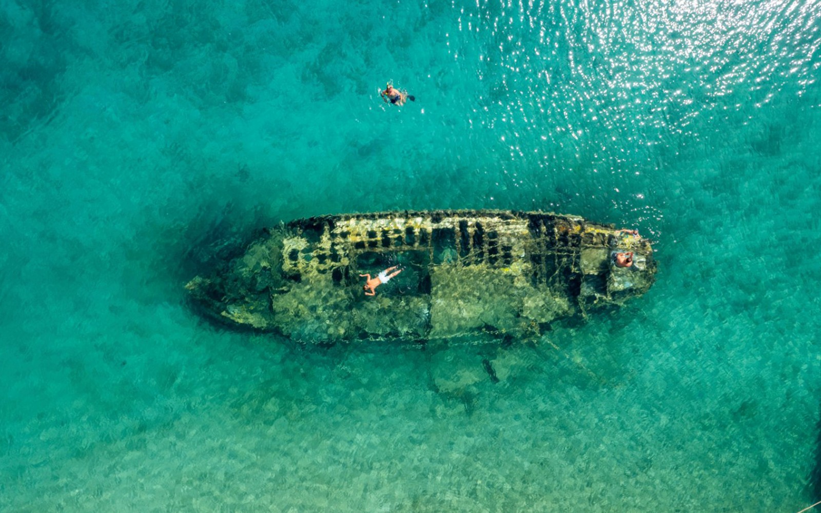 From Split: Blue Lagoon, Shipwreck & Solta Cruise with Lunch