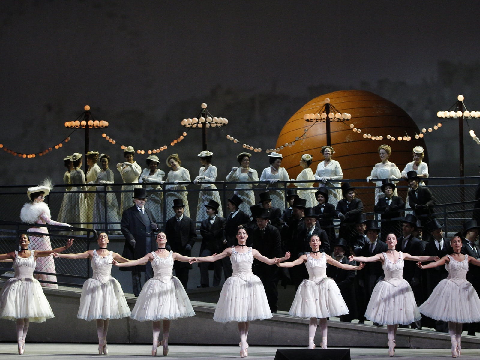 Manon visitor view at Metropolitan Opera House