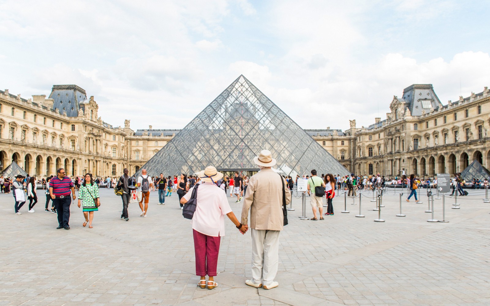 Big Bus: Paris Hop-On Hop-Off Bus Tour + Seine River Cruise — gallery 2