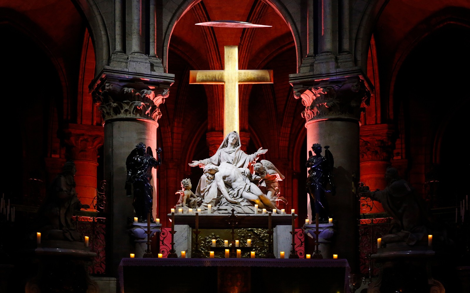 Notre-Dame Interior and Exterior Guided Tour