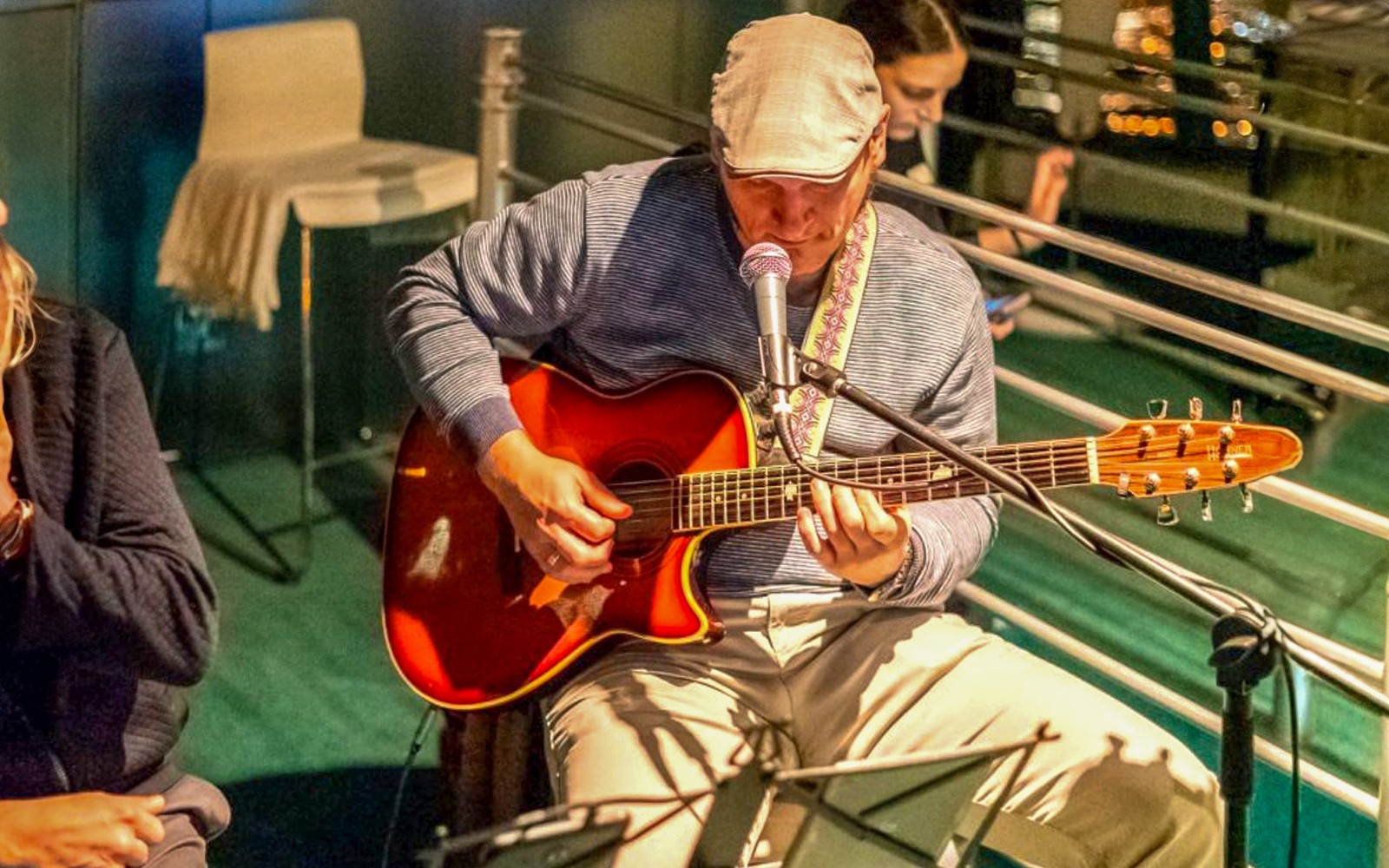 Budapest Danube River Candlelit Dinner Cruise with Live Music — gallery 2
