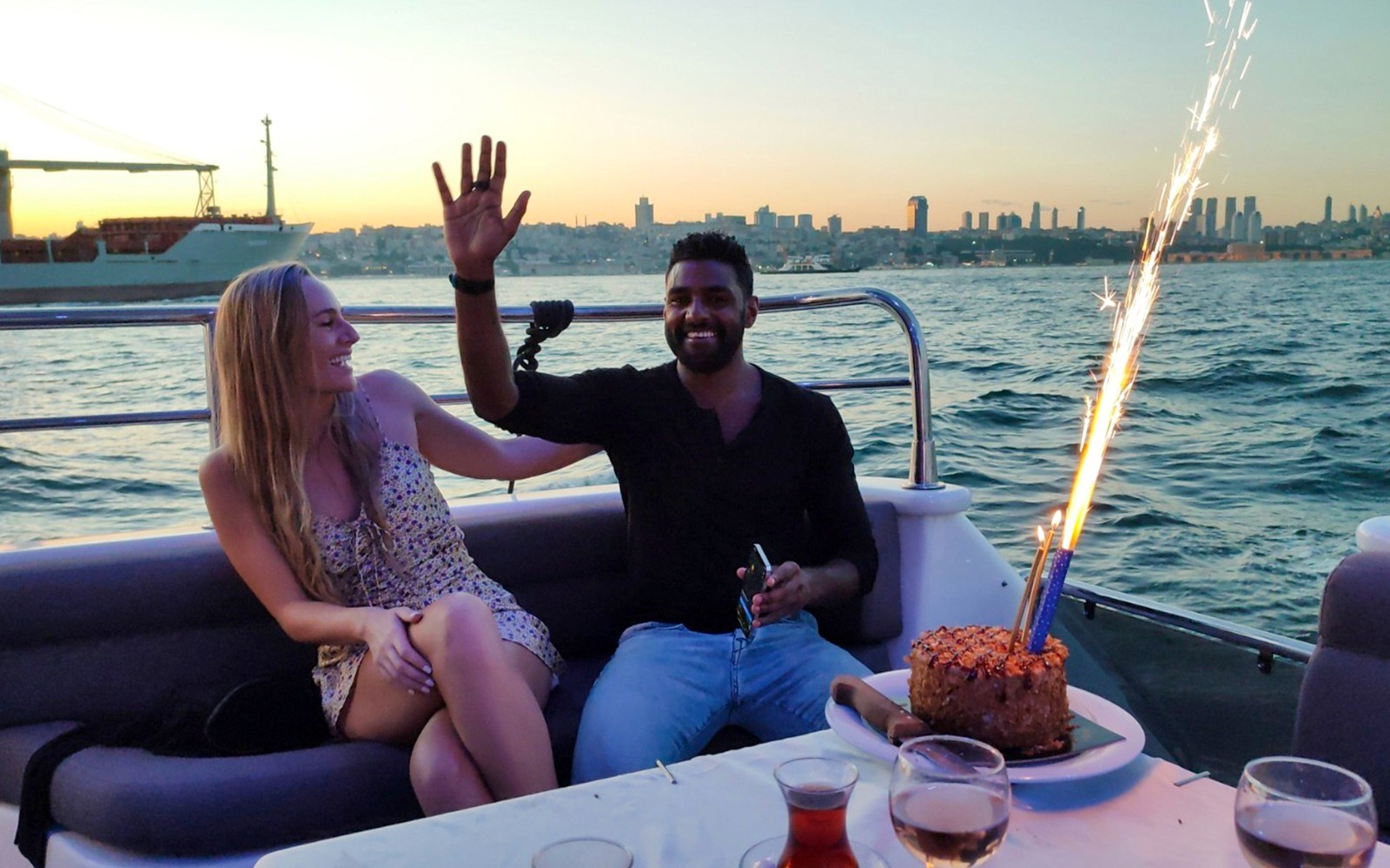 Istanbul: Bosphorus Yacht Cruise with Stopover on Asian Side — gallery 1