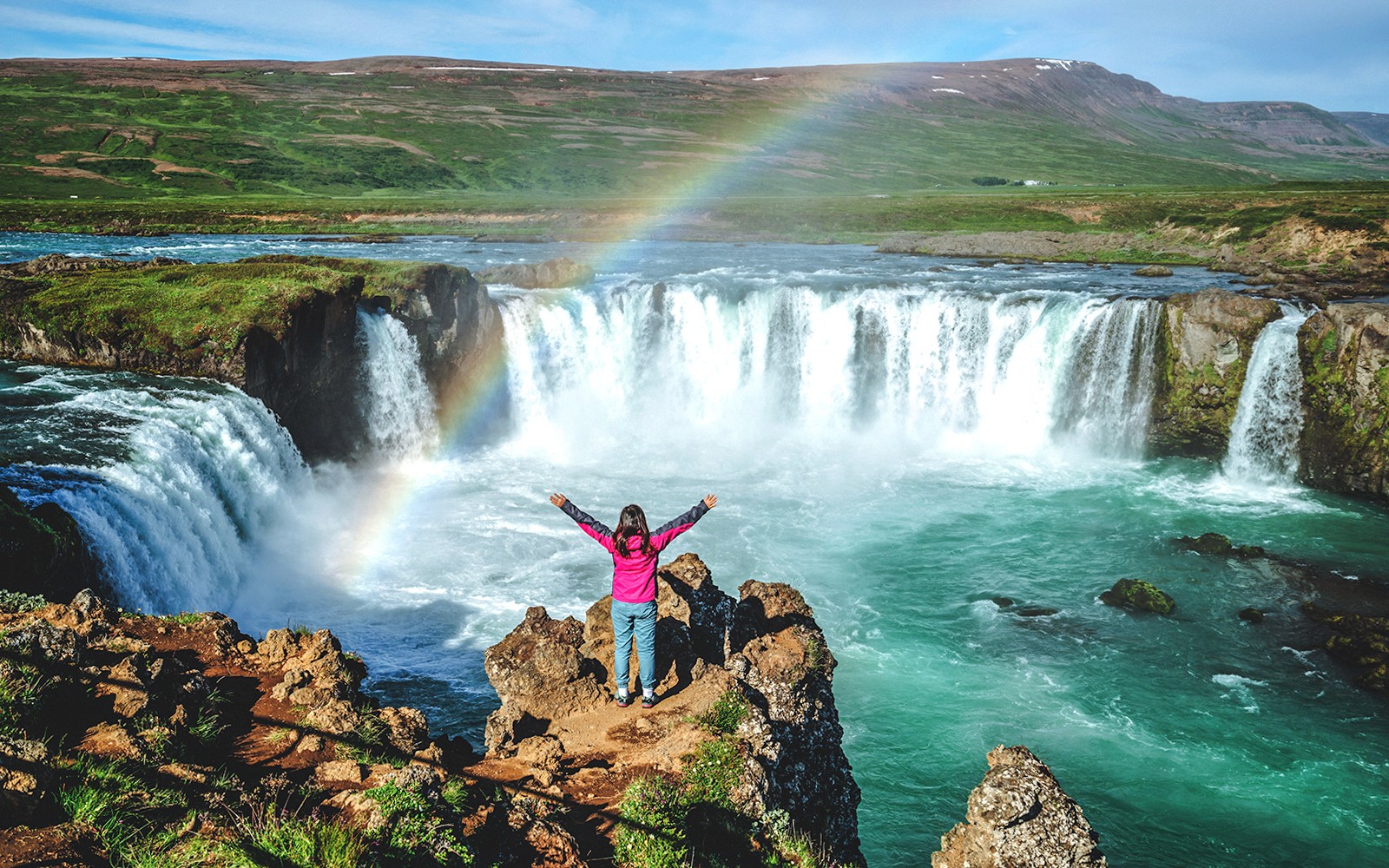 From Reykjavik: Day Tour of Golden Circle, Kerid Crater & Secret Lagoon