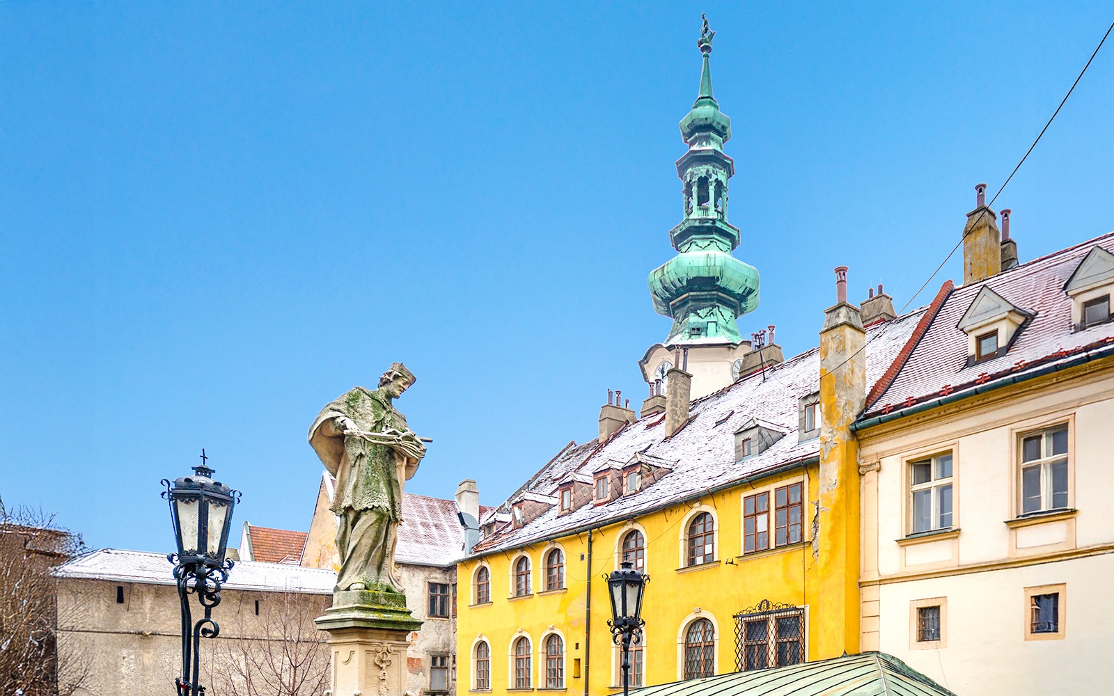 From Vienna: Bratislava Day Trip by Bus & Boat