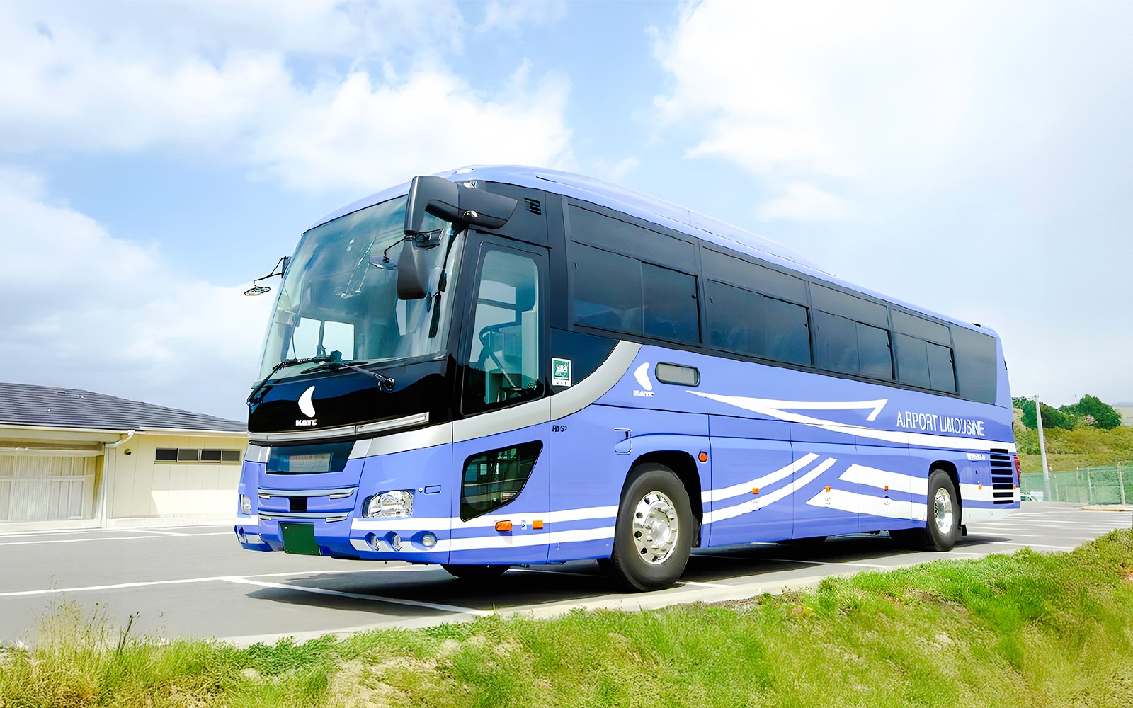 Airport Limousine Bus Transfer: Kansai Airport to/from All Neighbourhoods in Osaka
