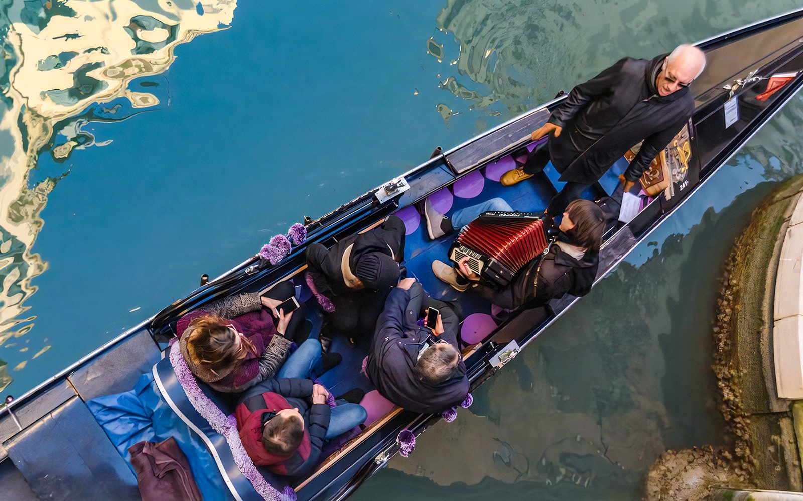 Venice Grand Canal Gondola Ride with Serenade — gallery 5