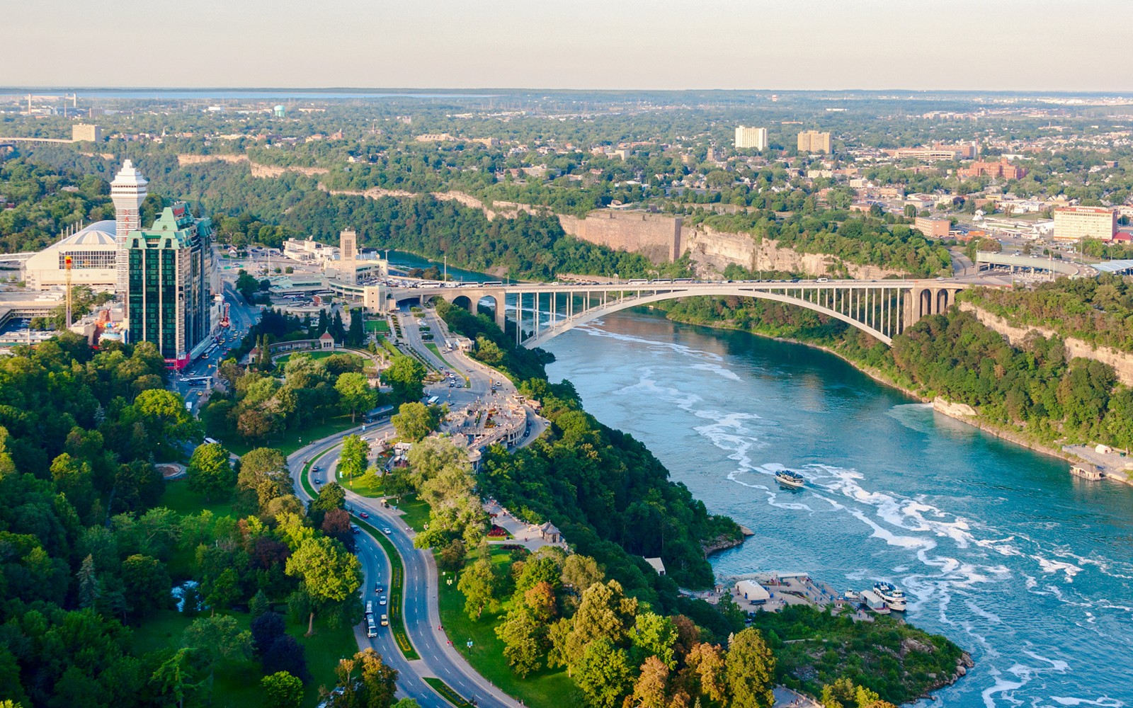 Niagara Falls (Canada) All-Inclusive Day Tour with Hornblower Cruise, Journey Behind the Falls & Skylon Tower