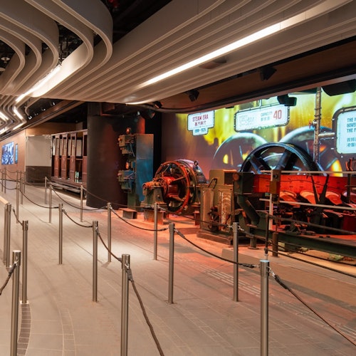 Hong Kong: Peak Tram Sky Pass + Sky Terrace 428 Entry Ticket — gallery 1