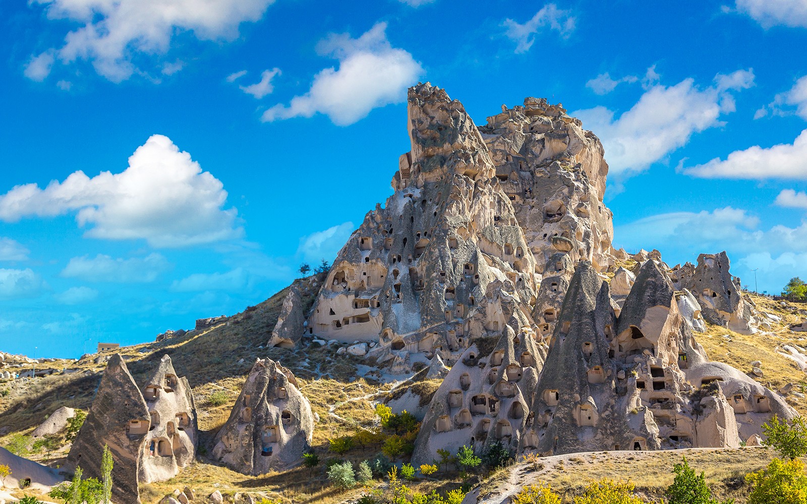 Full-Day Red Tour with Fairy Chimneys & Zelve Open-Air Museum — gallery 1