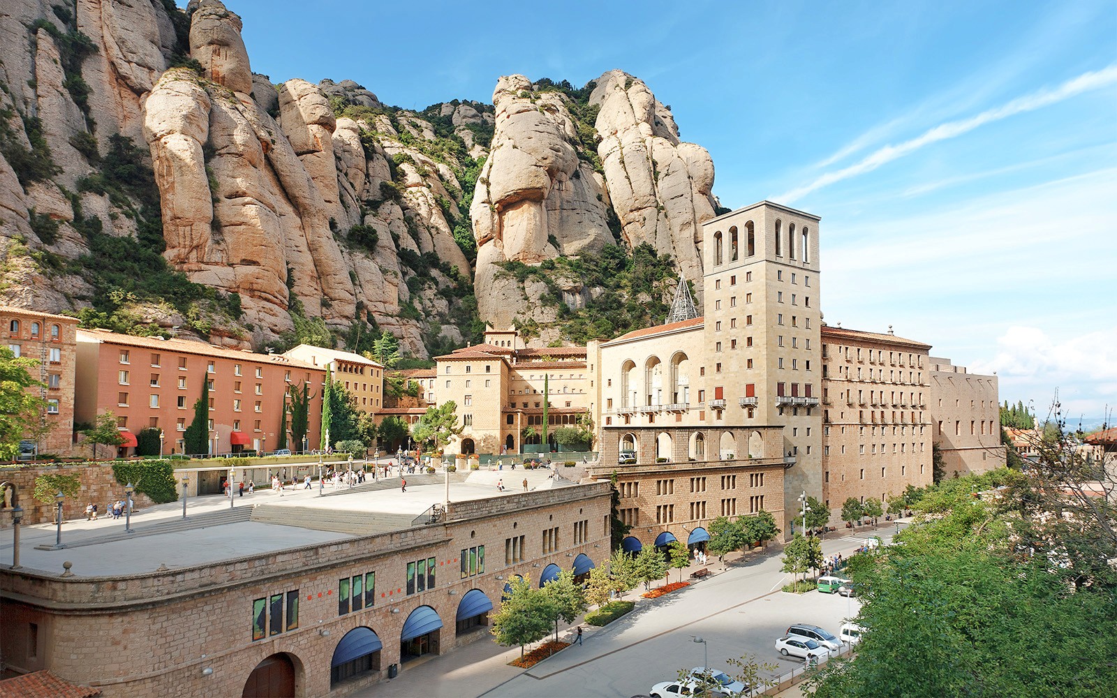  Montserrat Monastery + Black Madonna Access & Audio Guide
