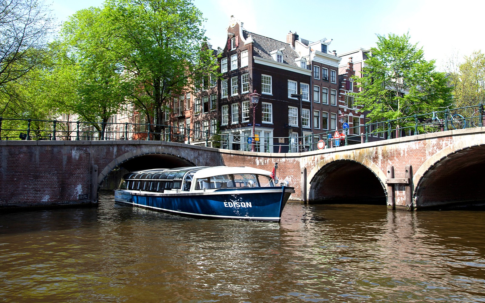 Combo: STRAAT Museum Tickets + 1-Hour Amsterdam Canal Cruise — gallery 4