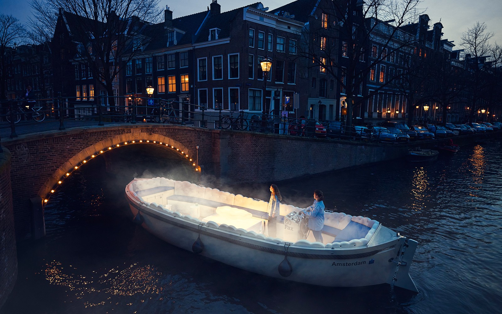 Amsterdam: 1-Hour Smoke-Friendly Cloud Boat Tour — gallery 5