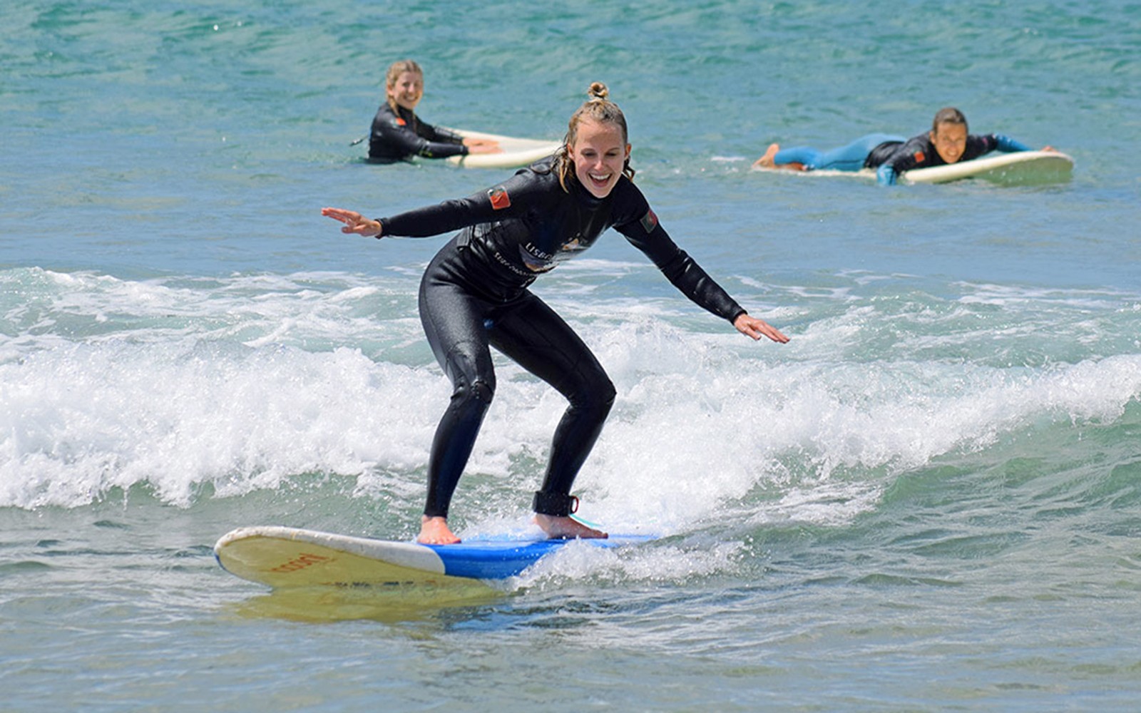 2-Hour Group Surf Lesson in Carcavelos Beach — gallery 2