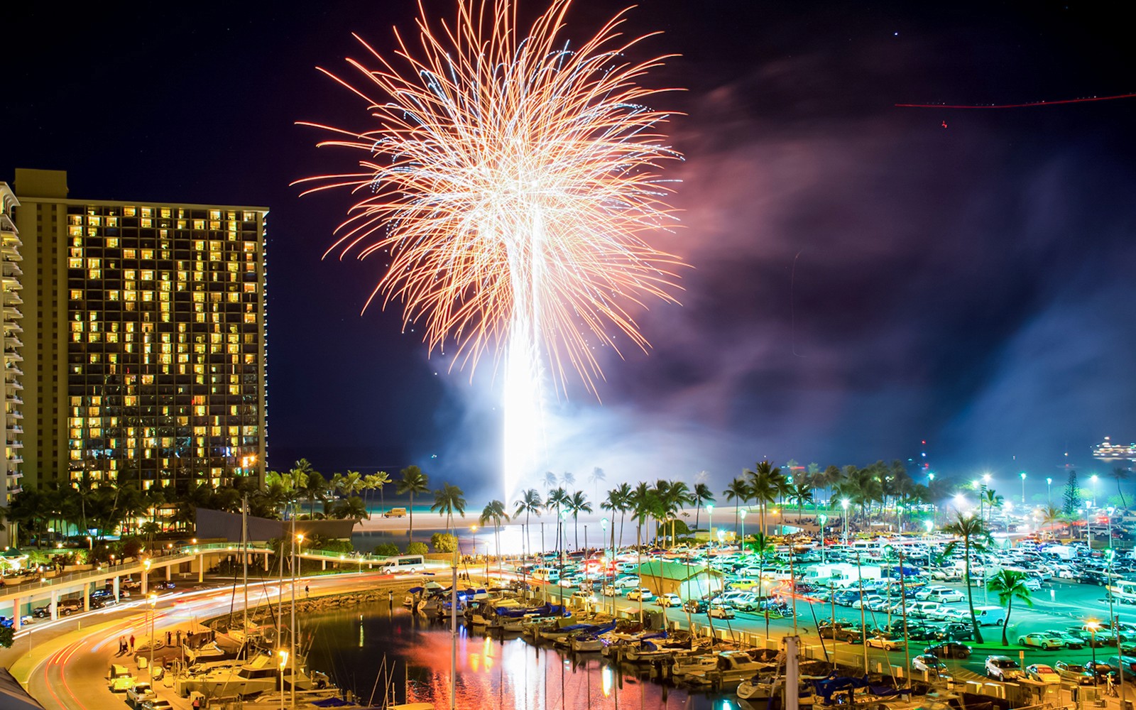 Waikiki Fireworks Cruise