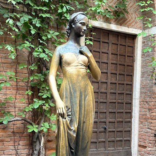 Verona: Fast Track Entry to Juliet's House + Audio Guide — gallery 1