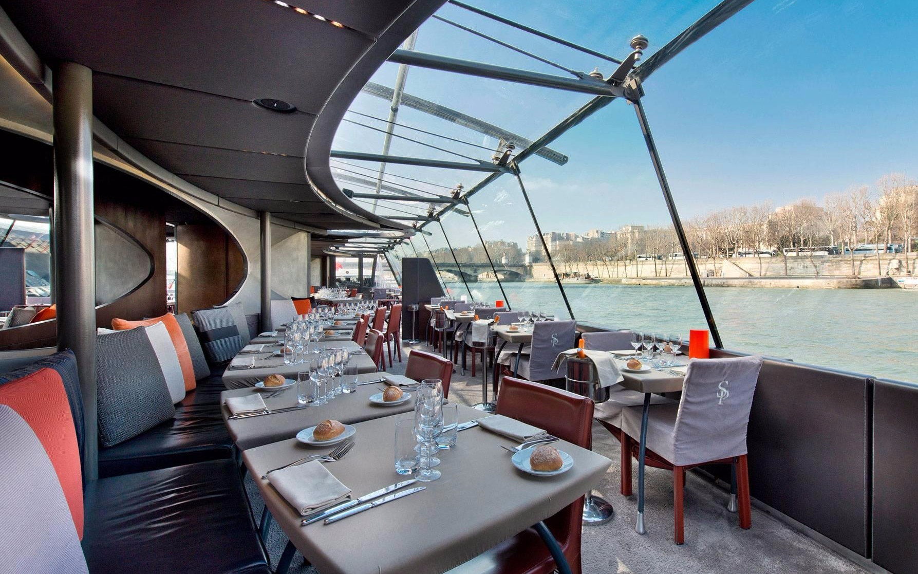 Bateaux Parisiens Seine River Lunch Cruise with French Menu