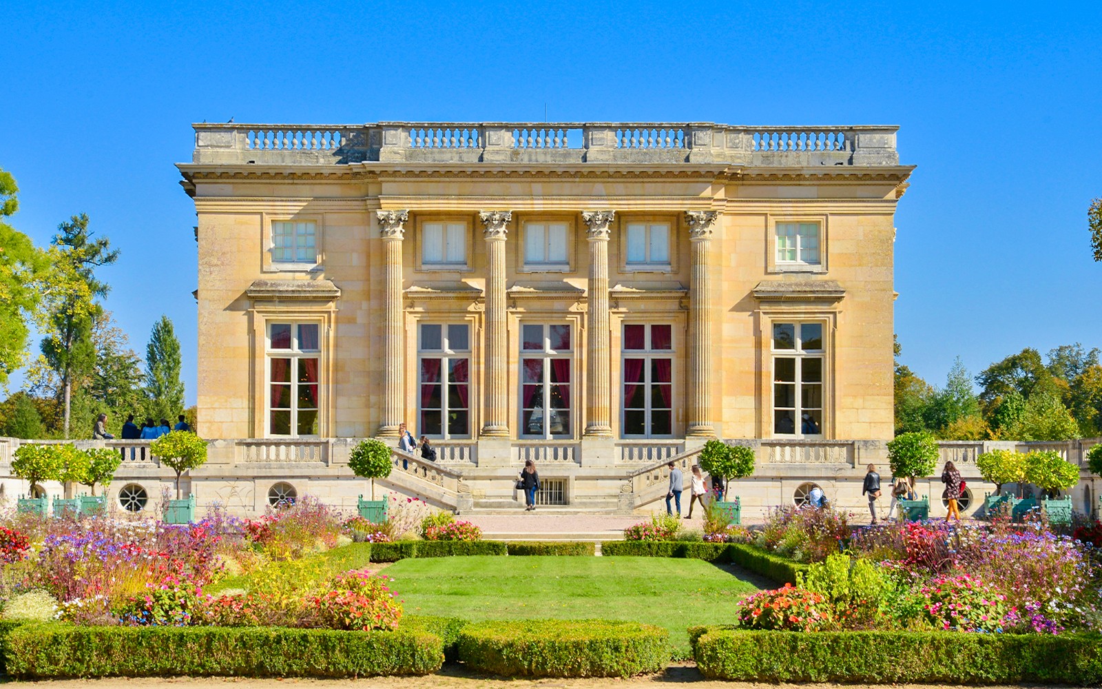 Trianon Estate and Marie-Antoinette Estate Skip-the-Line Tickets — gallery 1