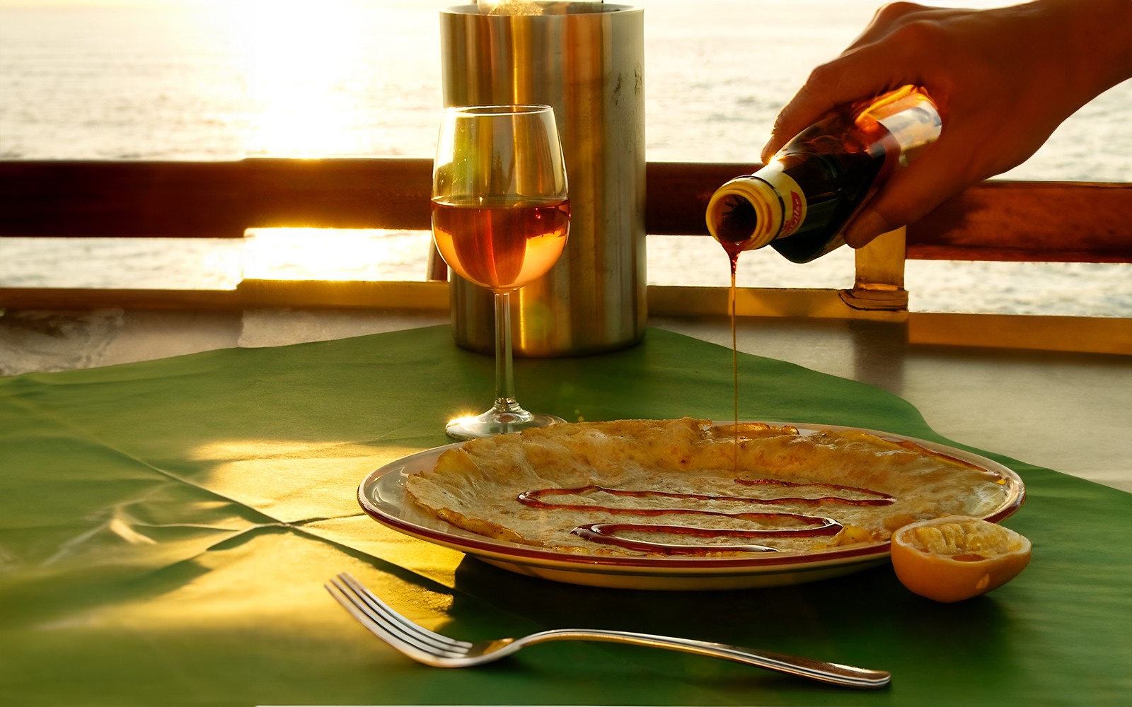 Amsterdam: 75-Min Pancake Cruise on IJ River — gallery 1