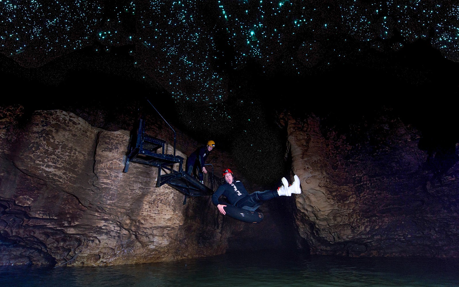 Ruakuri Cave Black Water Rafting & Abseiling Guided Experience 