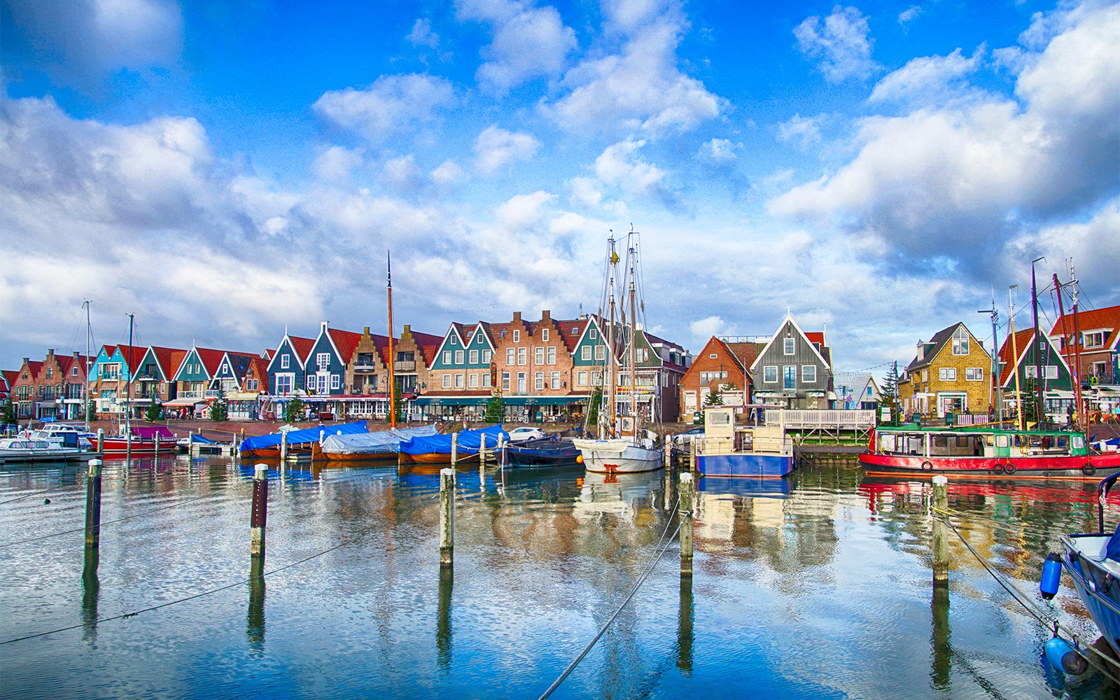 From Amsterdam: Zaanse Schans and Volendam Guided Tour — gallery 5