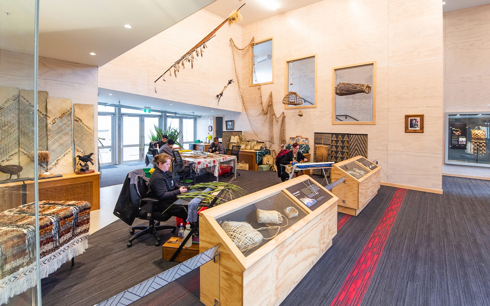 Te Puia: Te Rā Guided Experience