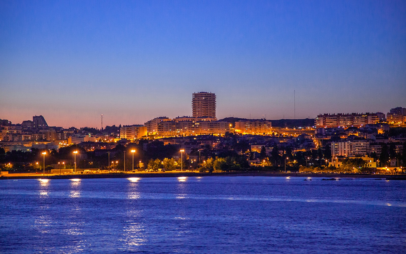 2-Hour Night Cruise of Lisbon — gallery 2