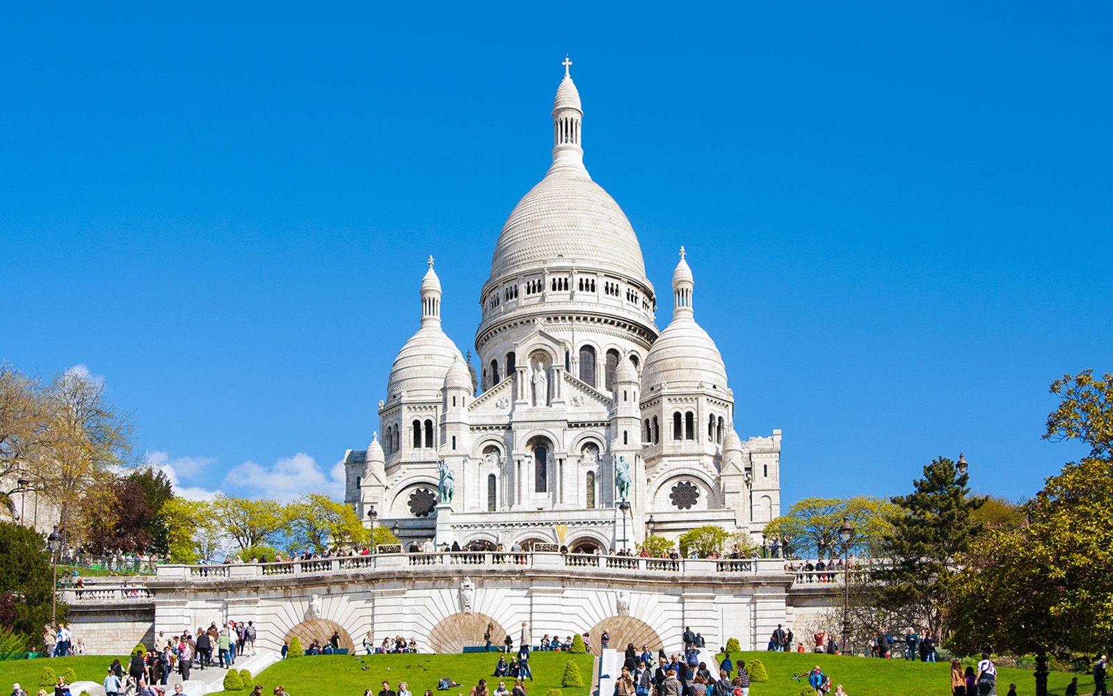 Montmartre Walking Tour With Sacré-Coeur Dome Access