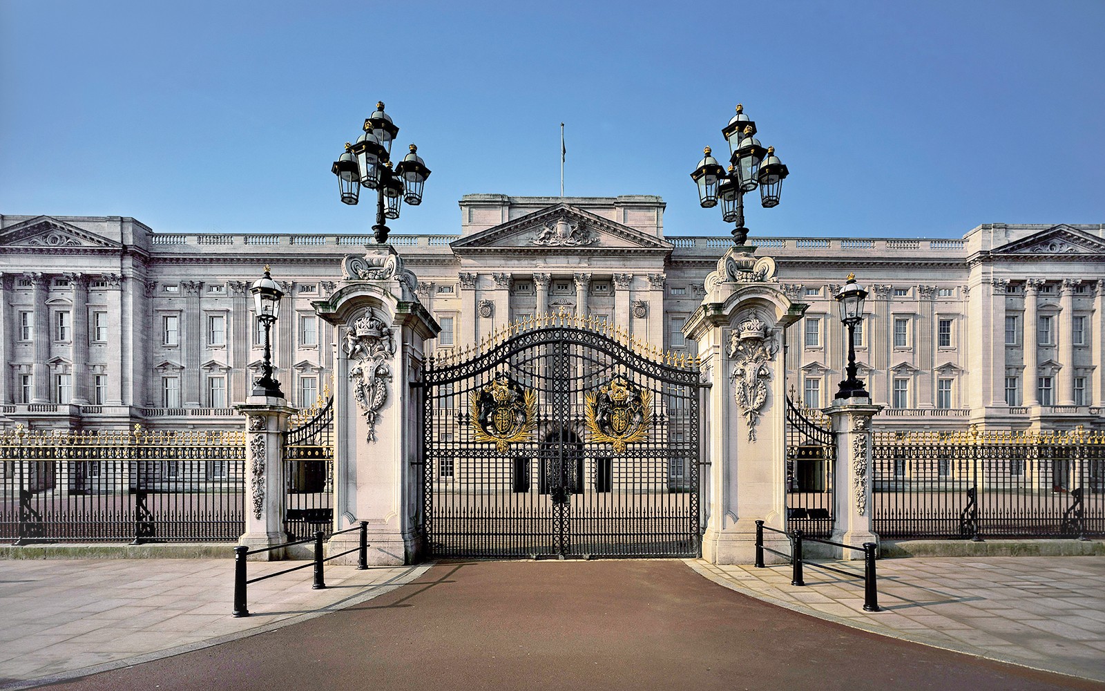 Tower of London Tickets with Optional Guided Tour, Thames Cruise, or Access to Opening Ceremony — gallery 4